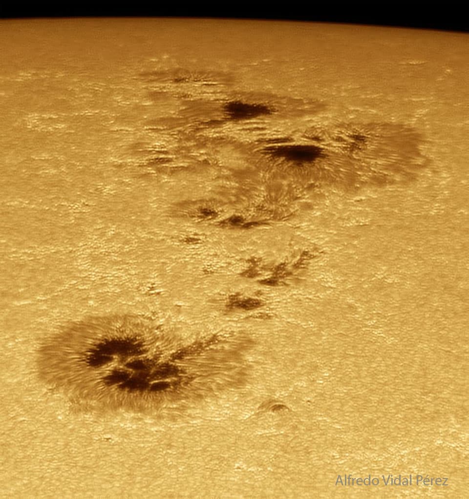 AR 4478: Giant Sunspot Group | © · Alfredo Vidal Pérez